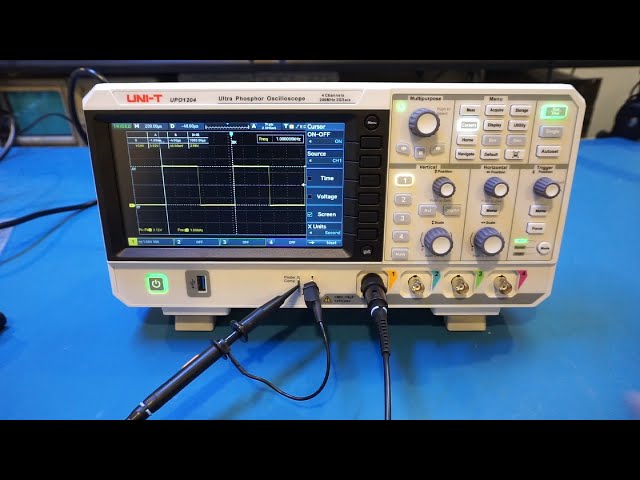 UNI-T UPO1204 200 MHz 4 Channel Digital Oscilloscope Unboxing