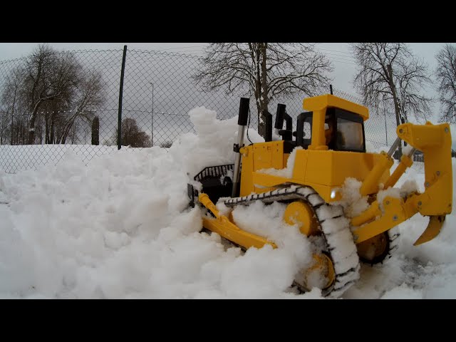 Snow removal - RC CAT D10