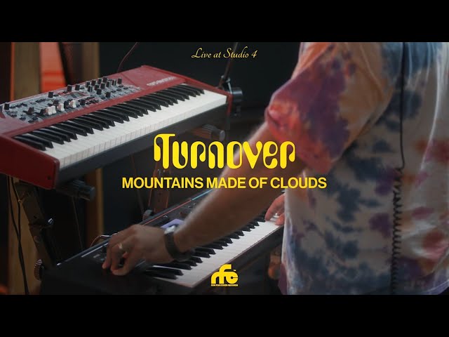 Turnover - "Mountains Made of Clouds" (Live at Studio 4)