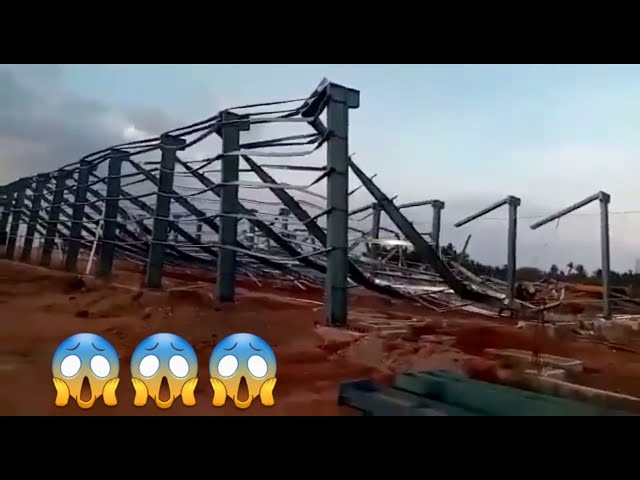 OMG!!!WAREHOUSE CONSTRUCTION COLLAPSED IN SECONDS!!!