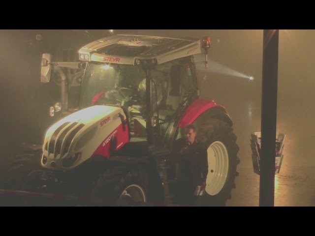 Wohllaib Faszination Landtechnik präsentiert brandneuen Steyr Traktor EXPERT CVT