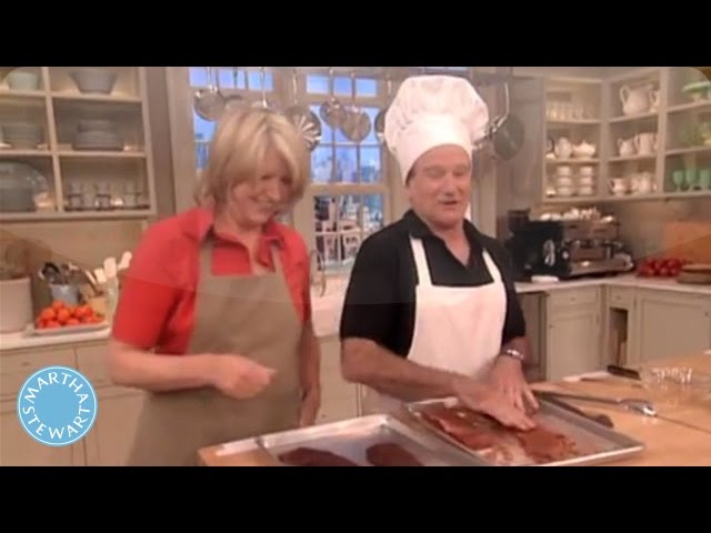Robin Williams Laughs and Cooks Alongside Martha Stewart - Martha Stewart