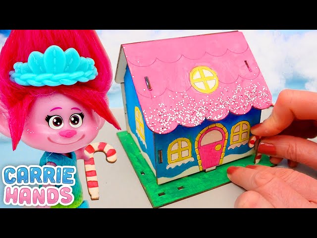 Trolls Band Together Make A Super Colourful DIY Gingerbread House | Fun Videos For Kids