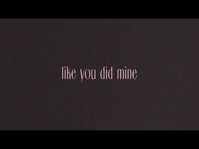 Kelly Clarkson - mine (Official Lyric Video)
