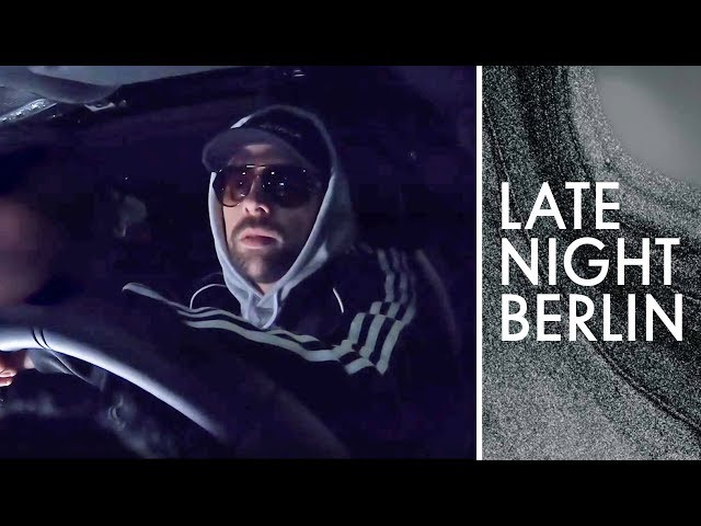 Klaas verkauft Obst im K*ks-Taxi | Late Night Berlin | ProSieben