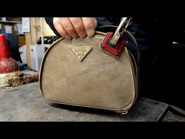 The process of turning an old luxury bag into a new bag.Amazing Korean luxury product repair process