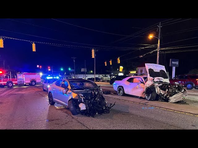 High-speed chase ends in wild crash involving several cars in Spring Lake