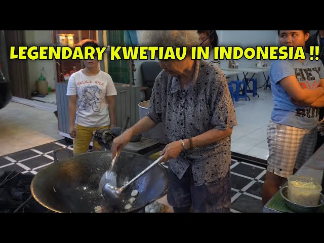 Kwetiau Beras ONG Yiu Huat , Stir Fried Flat Noodles | Indonesian Street Food