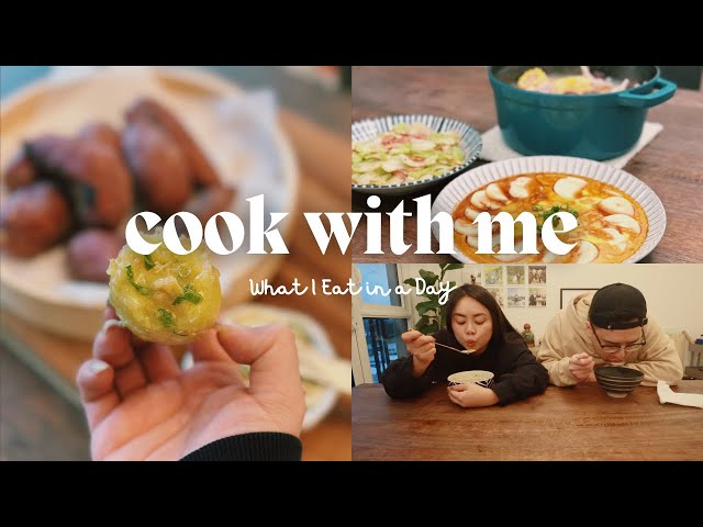 Cook With Me // What I Eat in a Day, cooking for two, soup day | feast-mas day 6 + 7