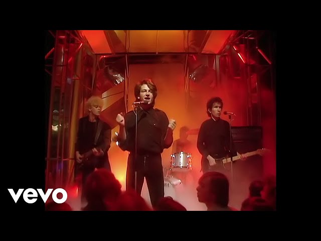 U2 - Fire (Live On BBC Top Of The Pops / 20th August 1981)