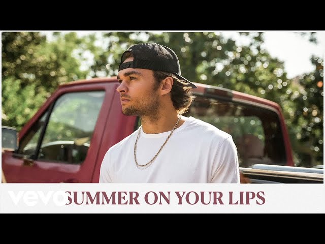 Conner Smith - Summer On Your Lips (Lyric Video)