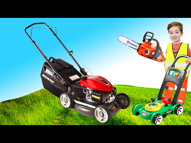 Lawn mowers Leaf Blower Yardwork for Kids Video | BLiPPi toys | min min playtime