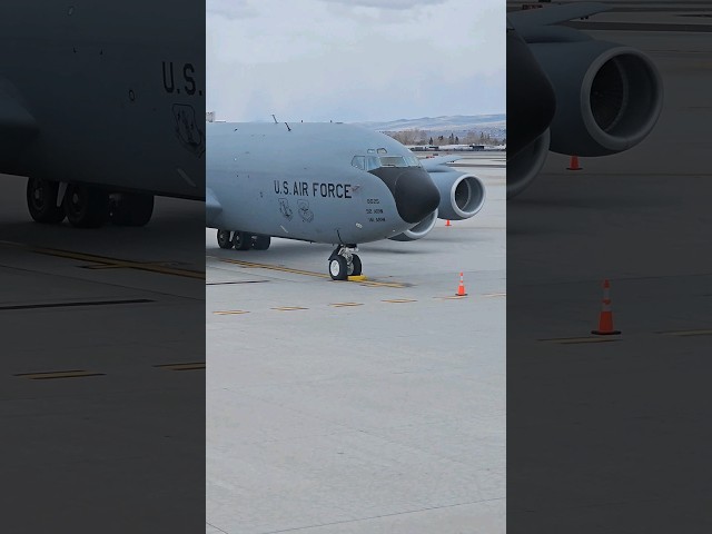 US AIR FORCE KC-135R CLOSE LOOK!