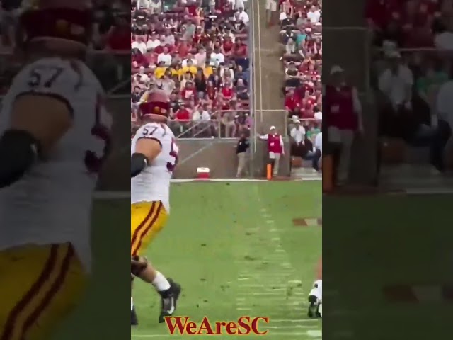 USC quarterback Caleb Williams hits Jordan Addison for a 75-yard touchdown #usctrojans #usc #WeAreSC