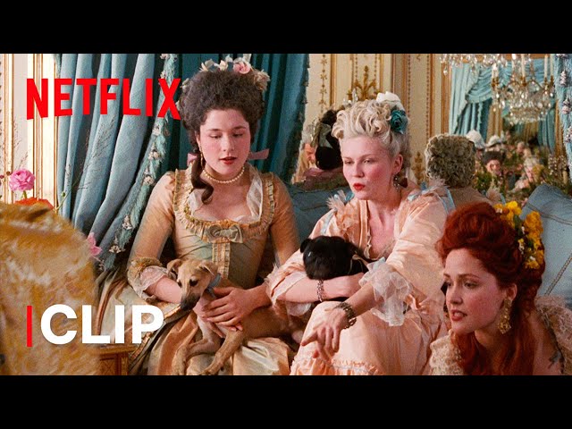 De compras con María Antonieta | Clip oficial | Netflix