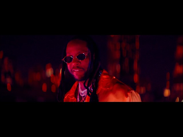 2 Chainz - Hot Wings (OFFICIAL MUSIC VIDEO)