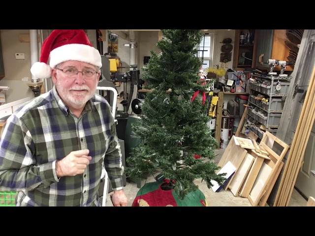 BEGINNER SERIES:  Simple and Easy Christmas Stand