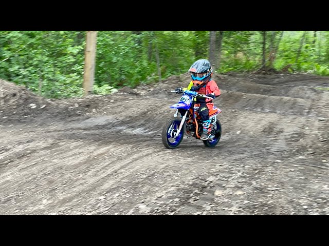MX23 Peewee Track - 3 year old Catching AIR!