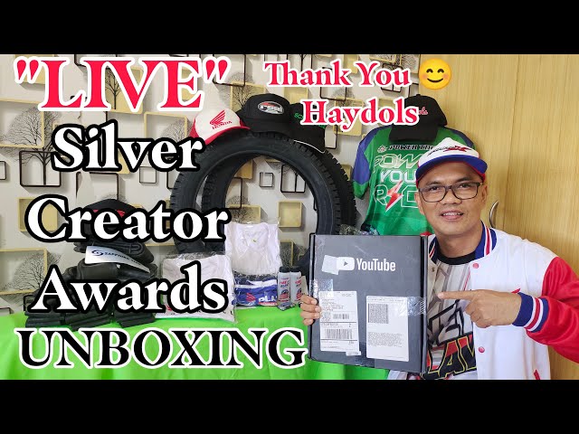UNBOXING OF SILVER CREATOR AWARD !