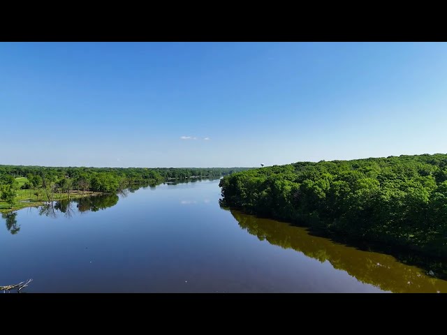 Slow Steady Cinematic Drone Flight Over Fox River, St. Charles, Illinois - DJI Mini 4 Pro