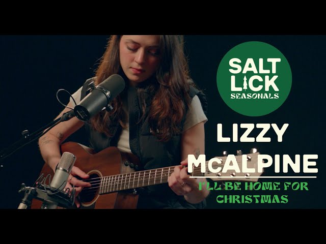 Lizzy McAlpine: "I'll Be Home for Christmas"