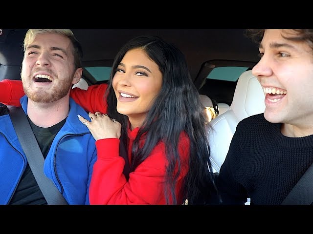 SURPRISING PEOPLE WITH KYLIE JENNER!!