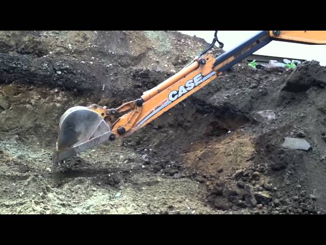 Case 580 super m digging foundation