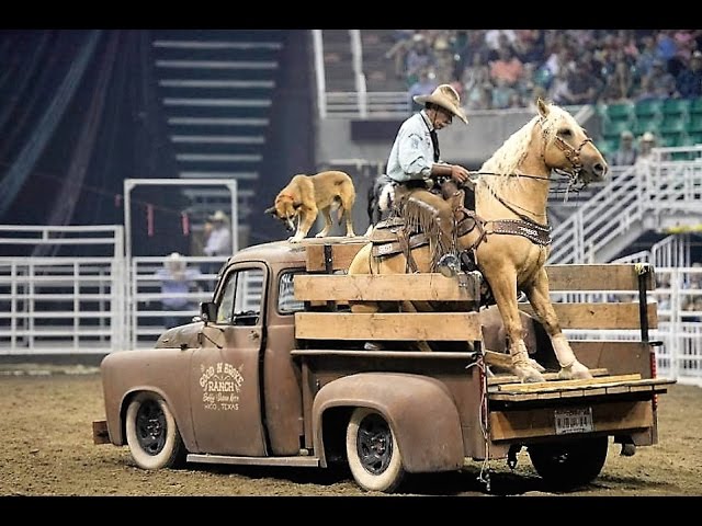 Mustang Millionaire ~ Bobby Kerr at the Benton Franklin Rodeo