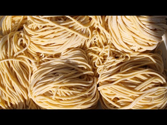 How to make Homemade Chinese Egg Noodles - 麵條 - Morgane Recipes