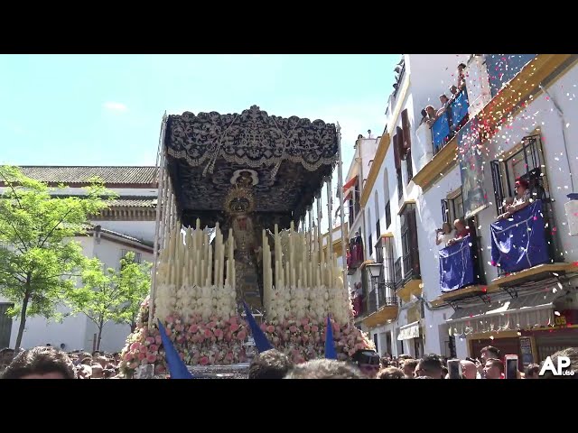 Histórica salida de la Virgen de la Hiniesta | Semana Santa Sevilla 2023