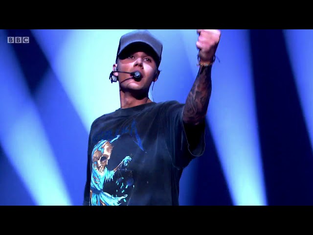 Justin Bieber - What Do You Mean? [Live on Graham Norton] HD