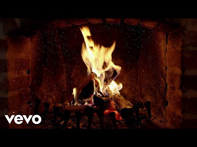 Idina Menzel - A Hand For Mrs. Claus (Yule Log Video) ft. Ariana Grande