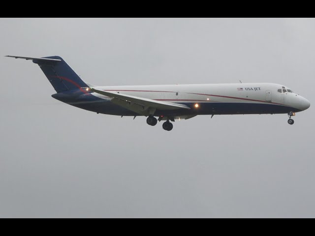 Rainy USA Jet DC-9-30 landing, YIP