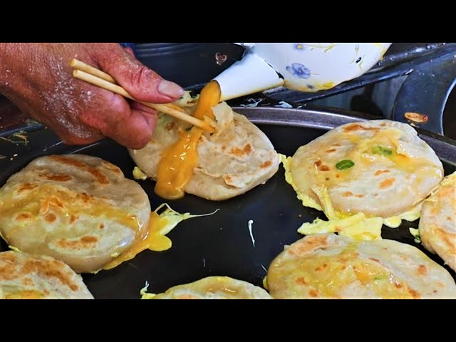 Chinese Egg Stuffed Paratha / 灌蛋餅 - Taiwanese Street Food