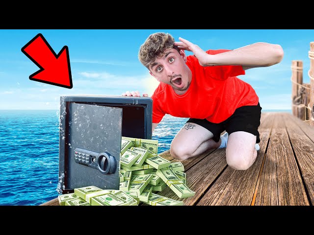 I Found an Abandoned Safe Underwater.. (Magnet Fishing)