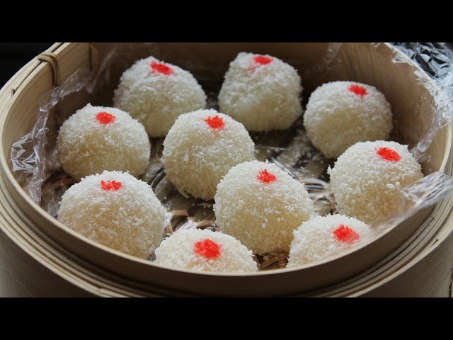 Snowballs with Mung Beans recipe- 椰蓉糯米糍 - Dim Sum - Morgane Recipes