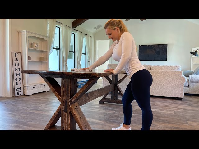 Beautiful and Easy Farmhouse Table Build - 12