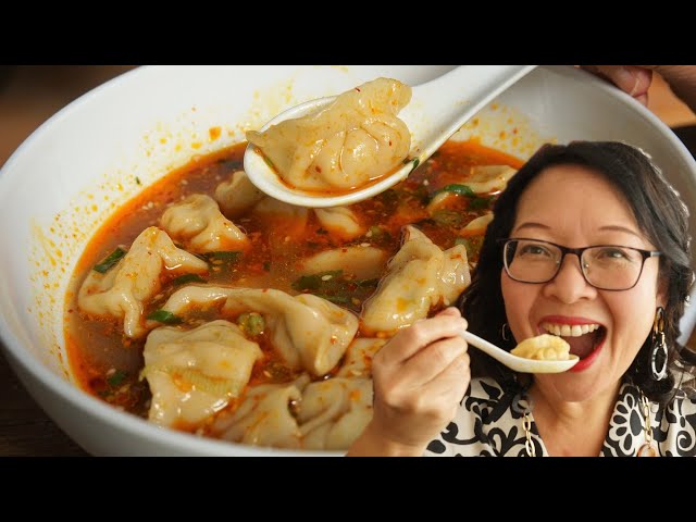Tibetan Dumpling Soup: Momo Soup  /  Create A Pleasure To Be Savored Slowly