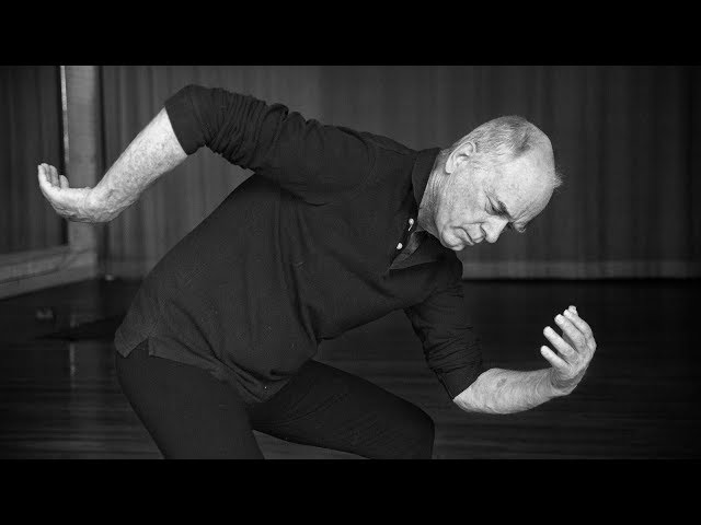 Dancing Down the Years with Douglas Dunn | 360 video