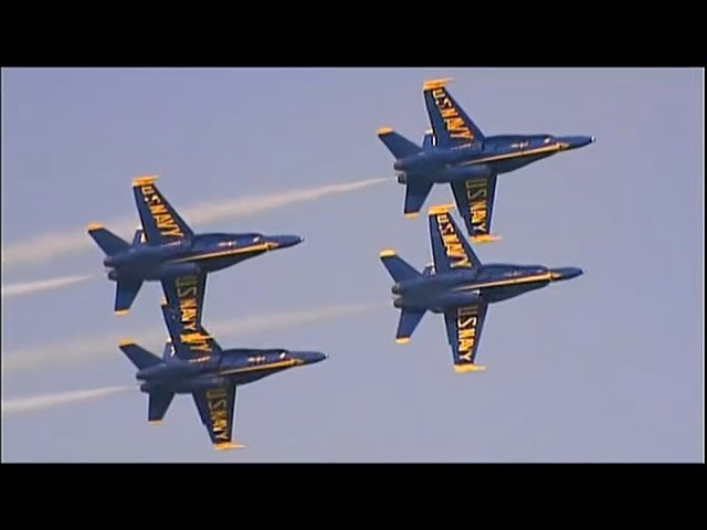 Blue Angels practice precision, speed ahead of Chicago Air and Water show