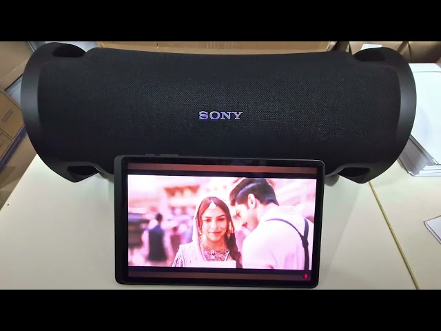 Sony ULT Field 7 - movie trailer sample, 30 % Volume, ULT 2 sound mode