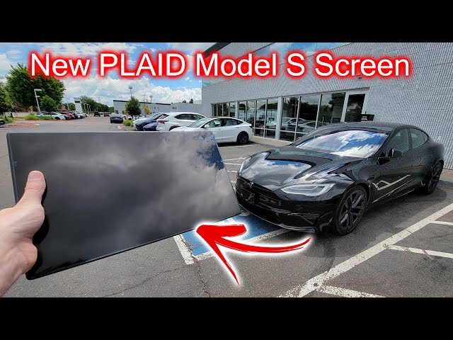 Testing the New PLAID Tesla Model S Screen! Does it Fit in Model Y?