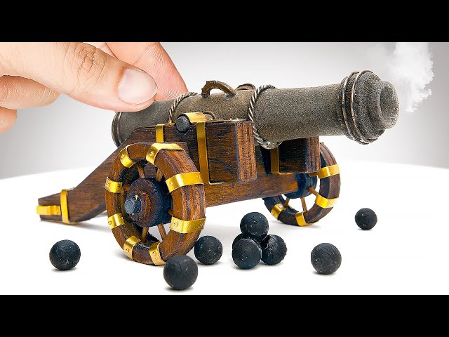 Realistic Pirate Cannon Ship VS Cockroaches | AWESOME CRAFT