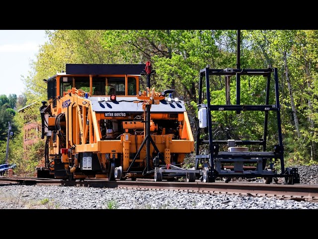 Harsco Tamper & Ballast Regulator Worcester Sub #railroad #heavyequipment #csx #work