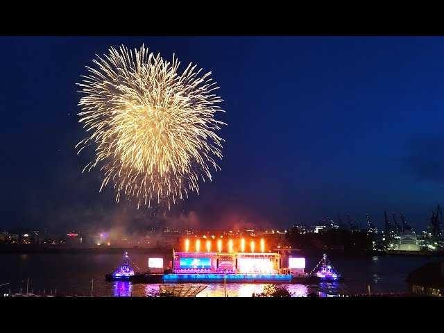 4K Hafengeburstag 2024 Das große Feuerwerk mit Stargast H.P. Baxxter 10.05.2024