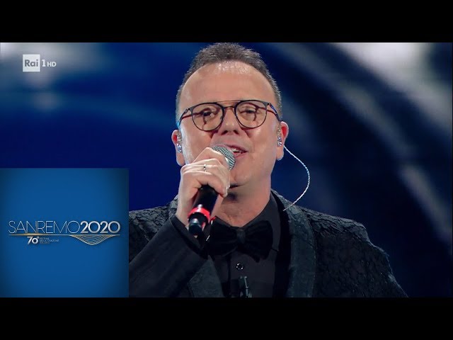 Sanremo 2020 - Gigi D'Alessio canta "Non dirgli mai"
