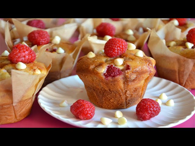 Bakery Style Raspberry and White Chocolate Muffins