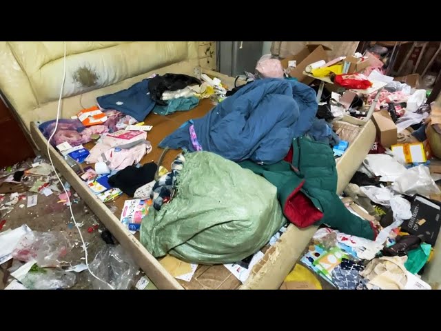 😨A PREGNANT WOMAN HAS TO GIVE BIRTH IN SUCH A BAD HOME, URGENT CLEANING
