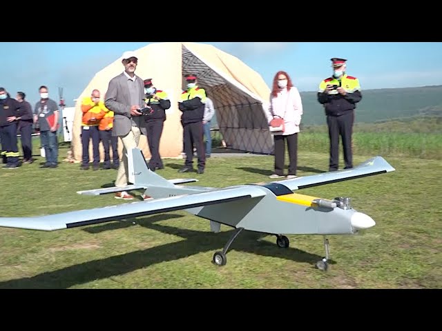 Presentan en Cataluña un dron que puede dar servicio a policías y emergencias