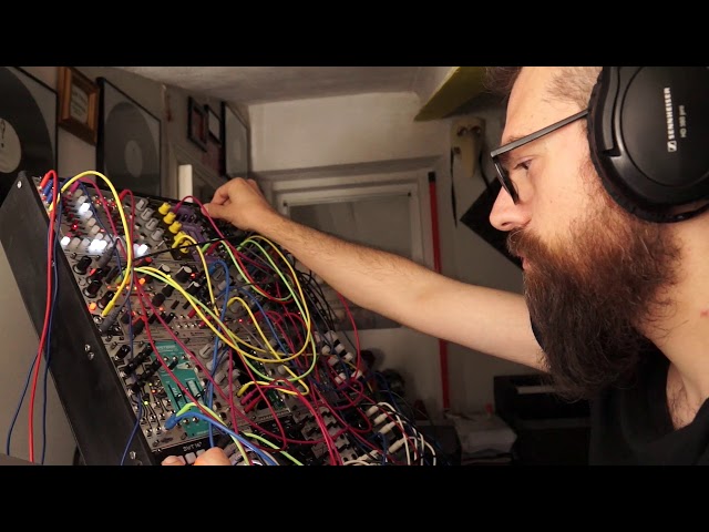 ///6 Minutes of Eurorack  Modular Synth Techno Jam